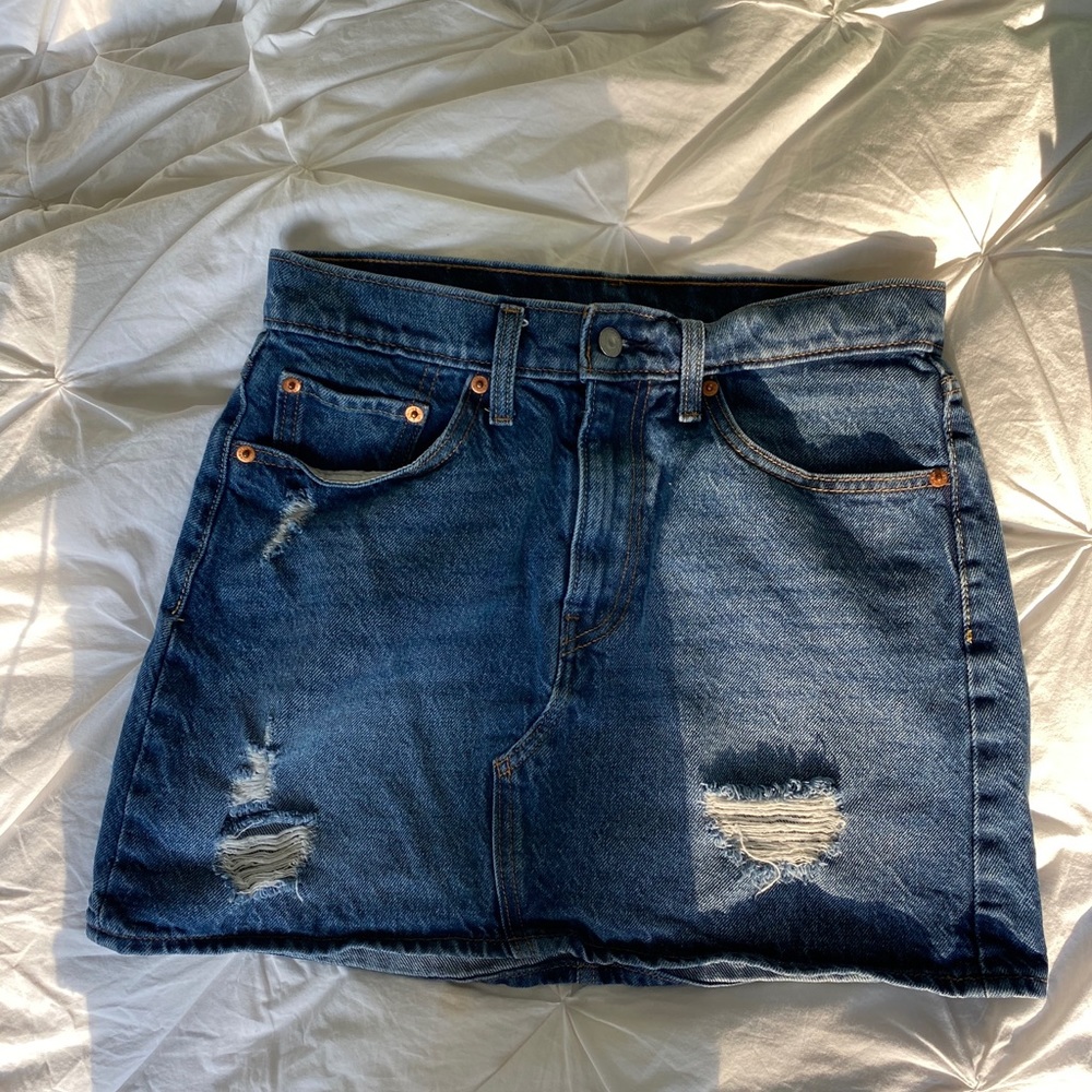 Levi’s blue denim skirt